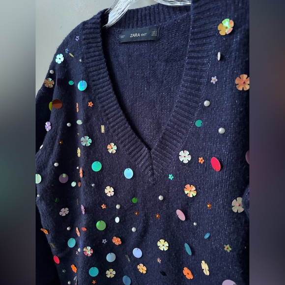 Zara Knit Multicolor Sequin Blue Oversized V-Neck Sweater - Picture 6 of 7